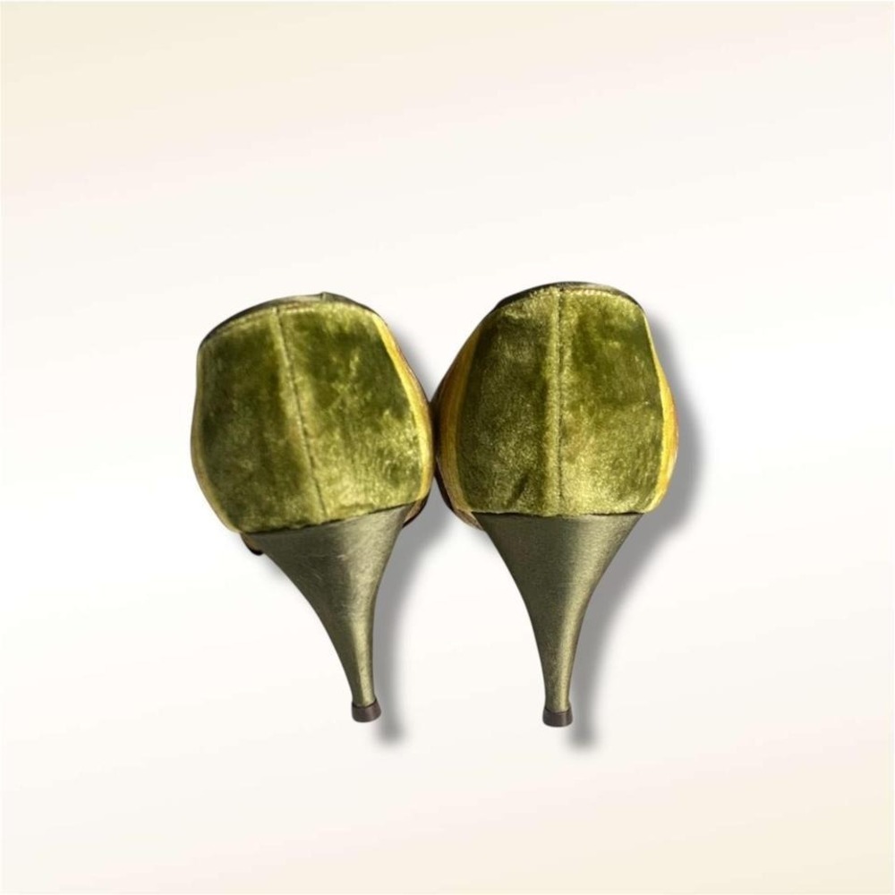 Bullock's Wilshire Vintage Striped Velvet Heels - Picture 6 of 7